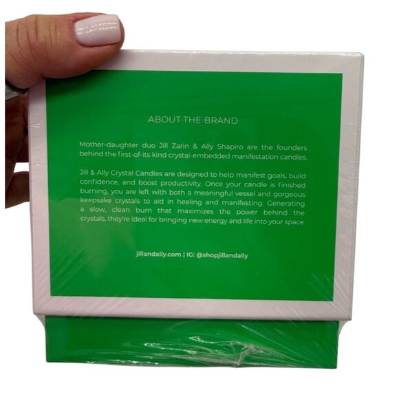 Jill & Ally Good Luck Charm Crystal Manifestation Candle - Mint Sage - Picture 4 of 7